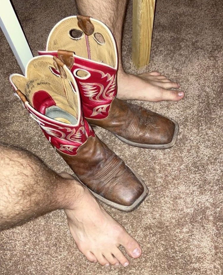 James 🤠's avatar