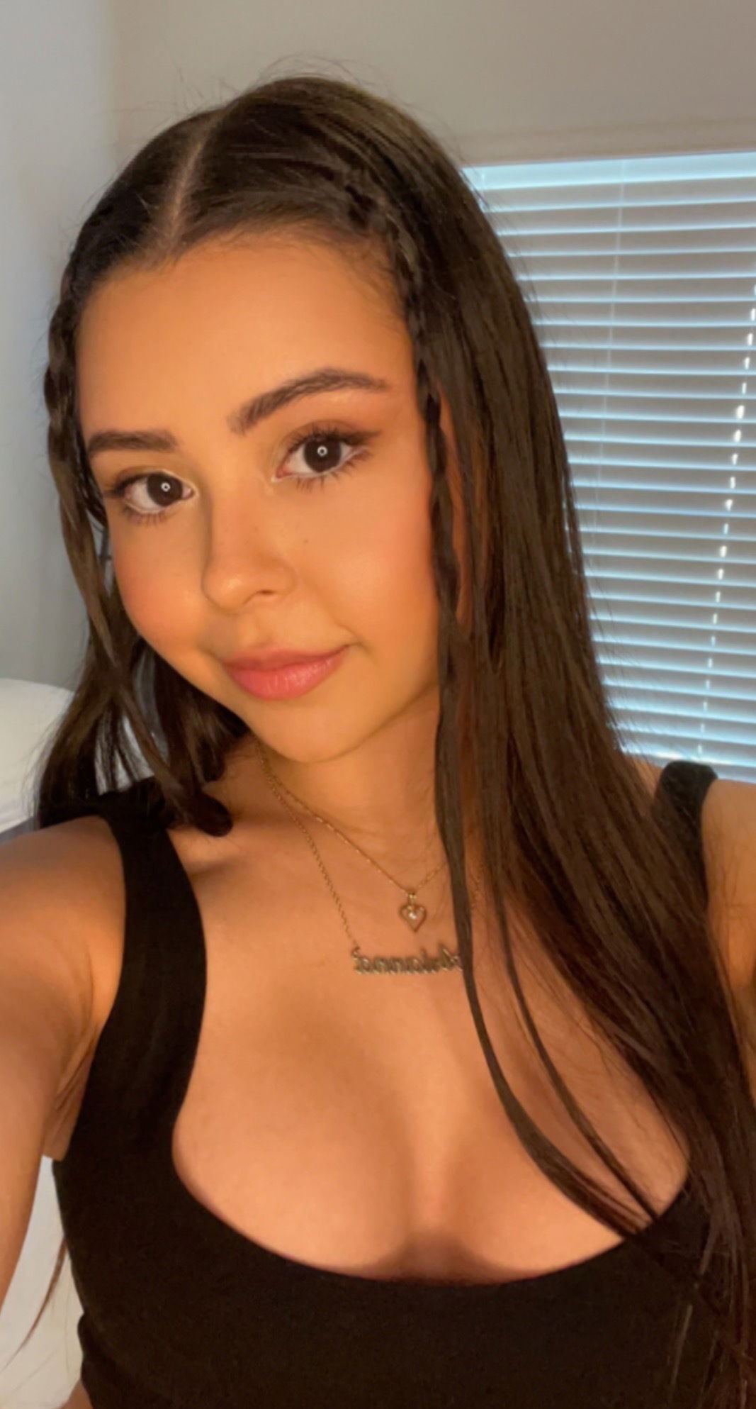 ari 🍒's avatar