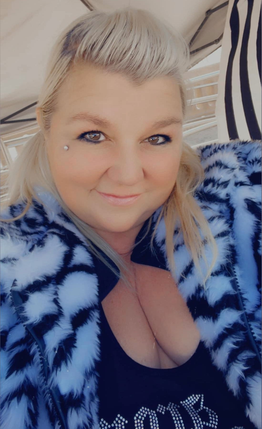 Big Booty Blond's avatar