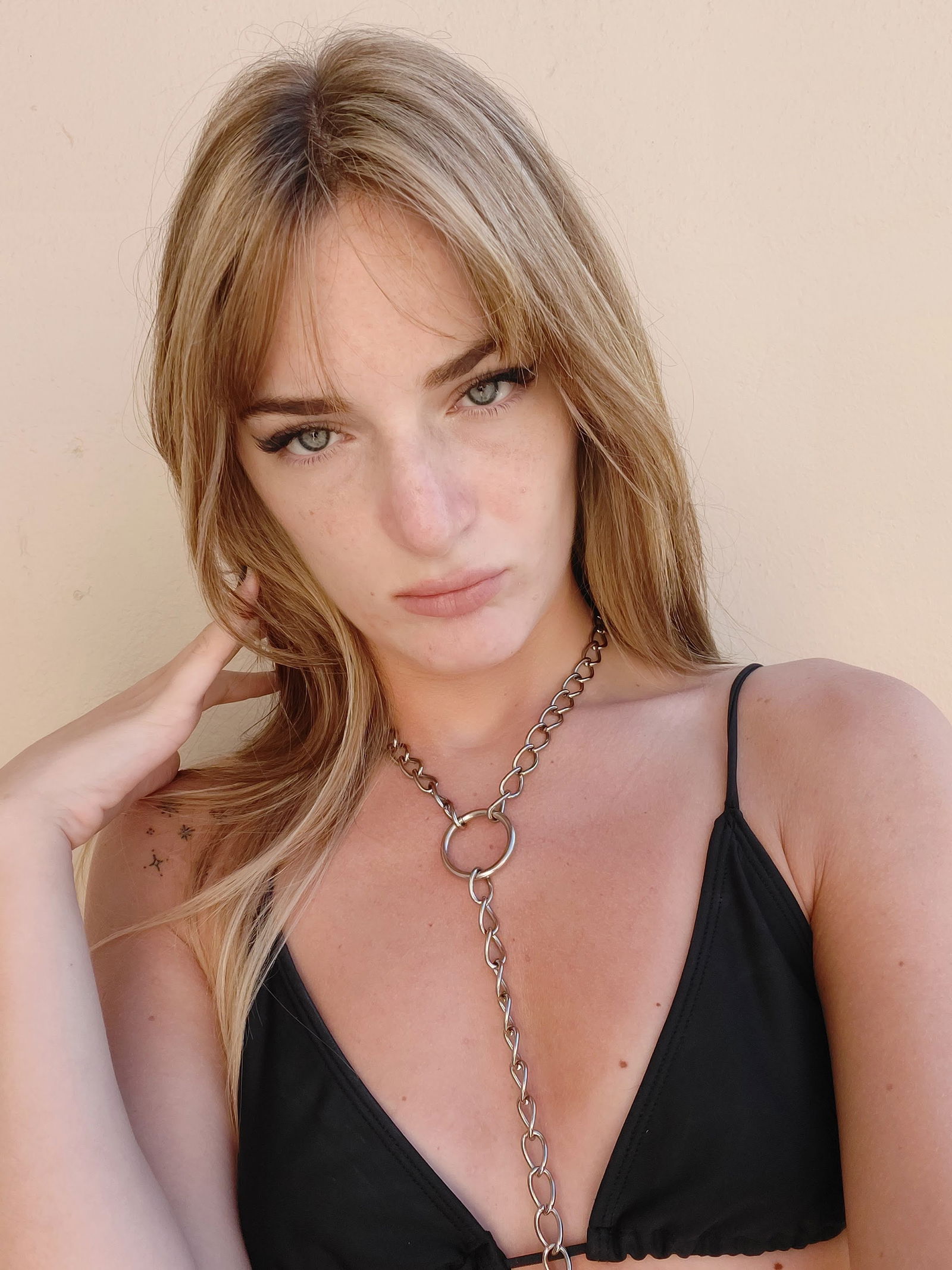 Emma blonde's avatar