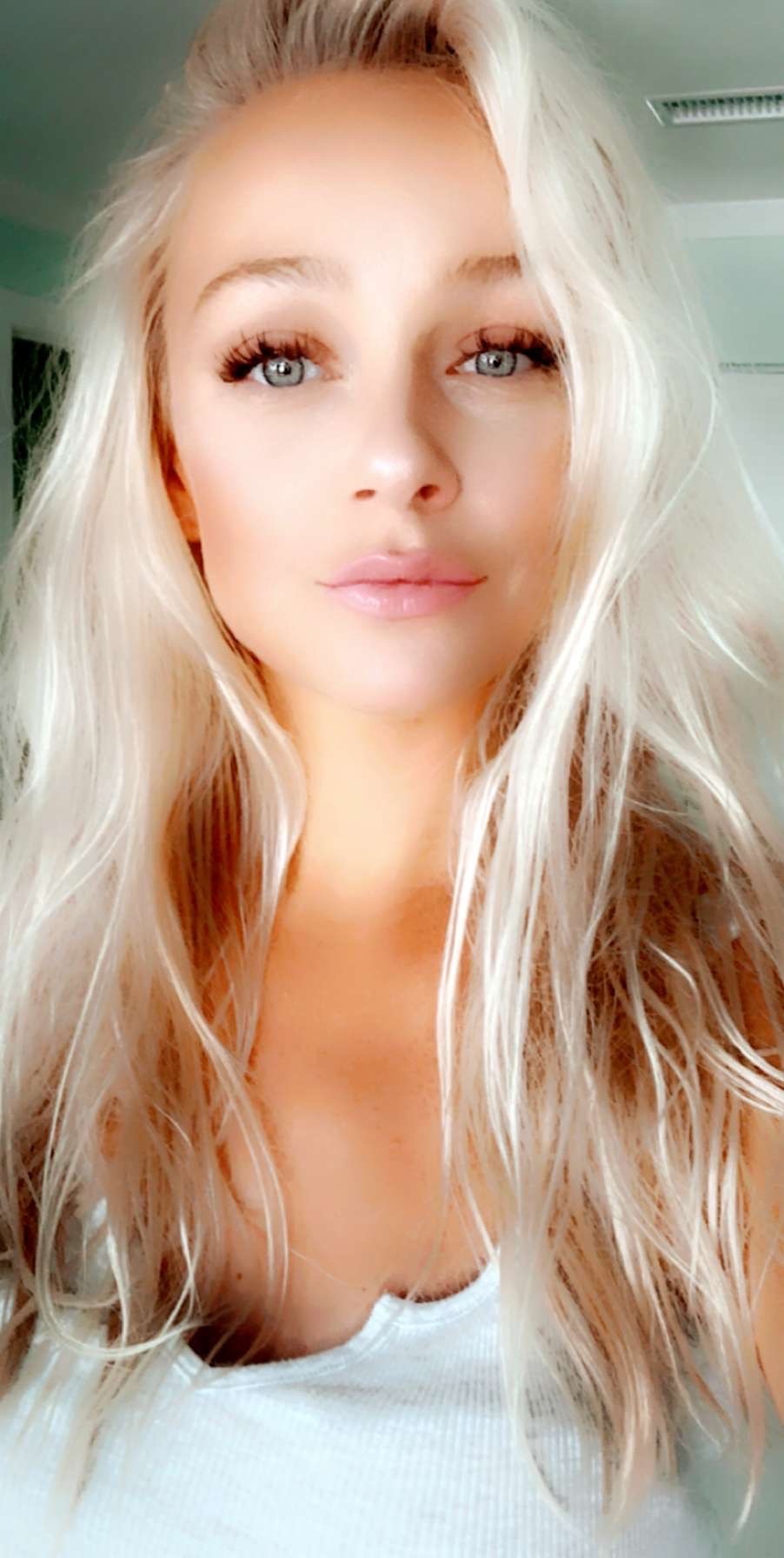 Big booty blonde's avatar