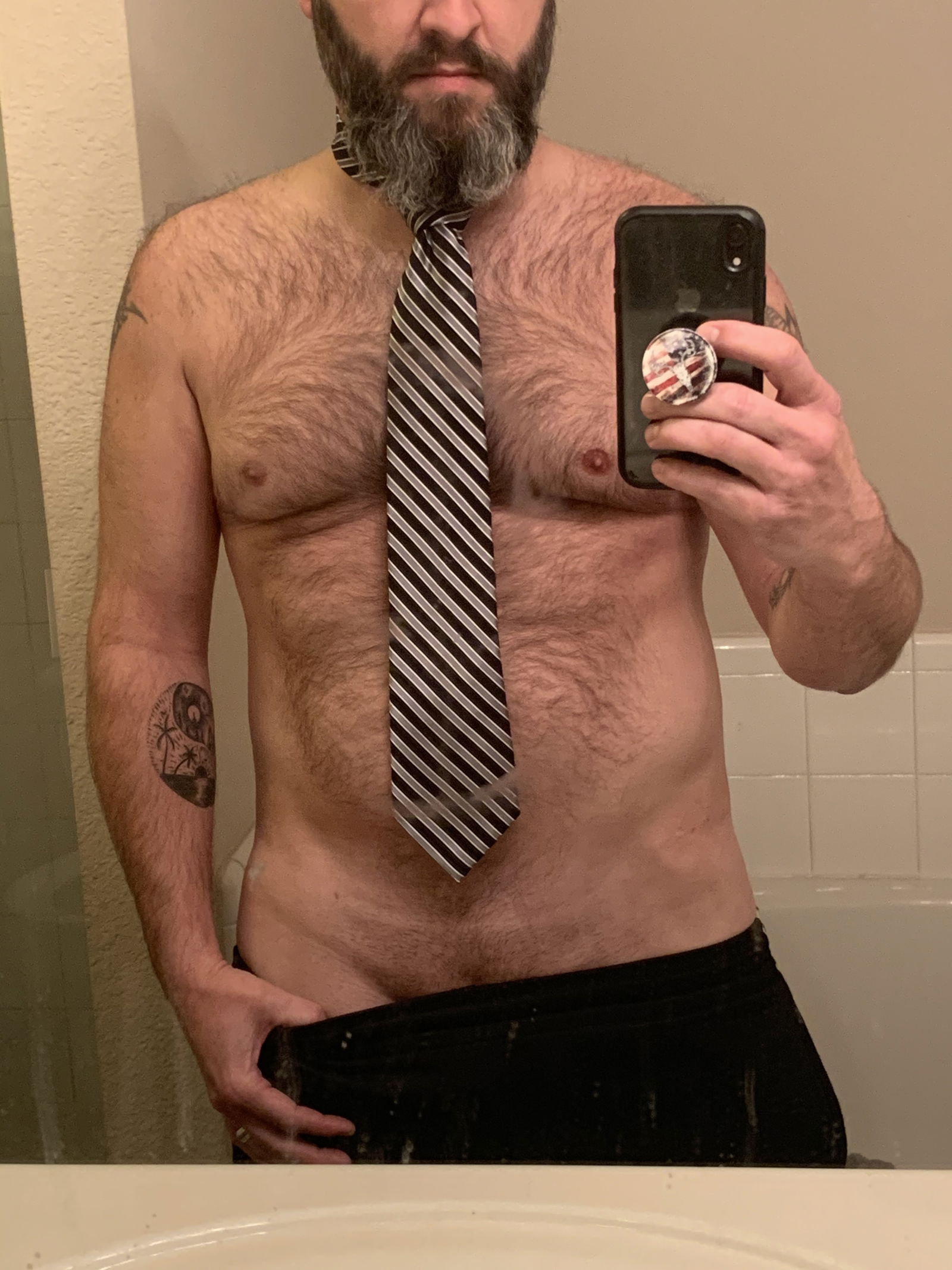 Dad bod Bobby's avatar
