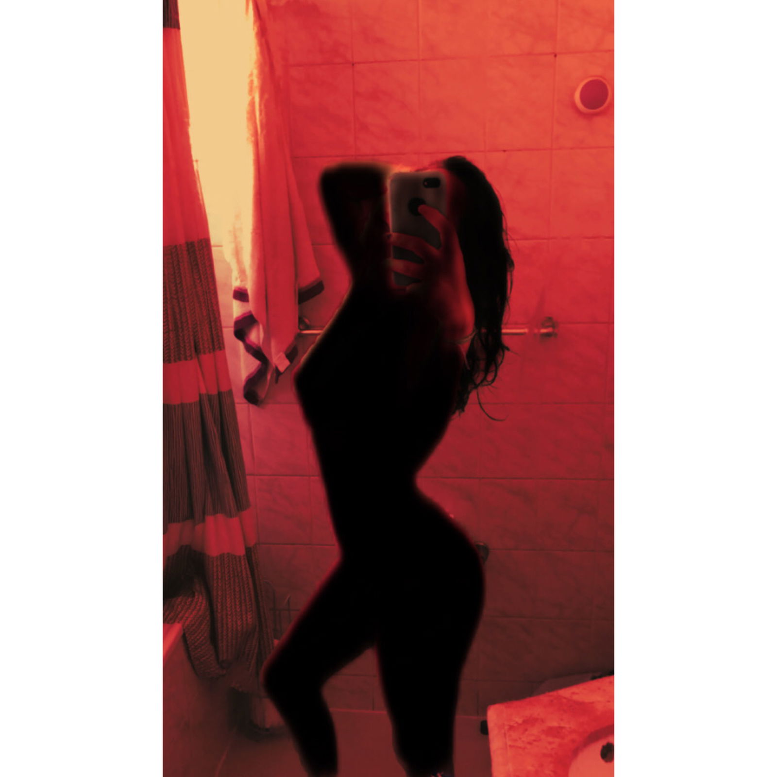 ✌🏻👅👀🔥🐰's avatar