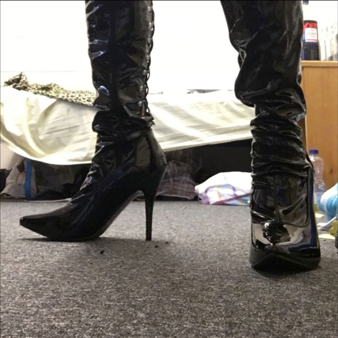 BootsLovesLeather