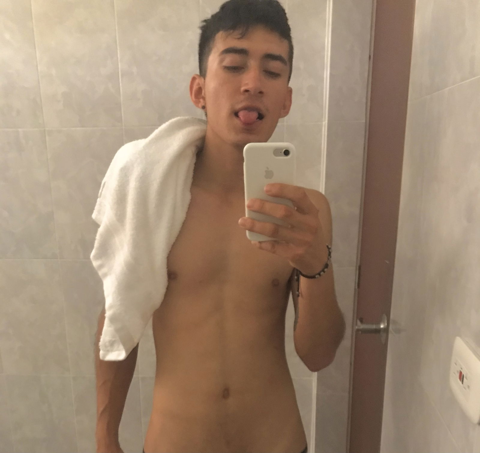 Gentail Boy Hot's avatar
