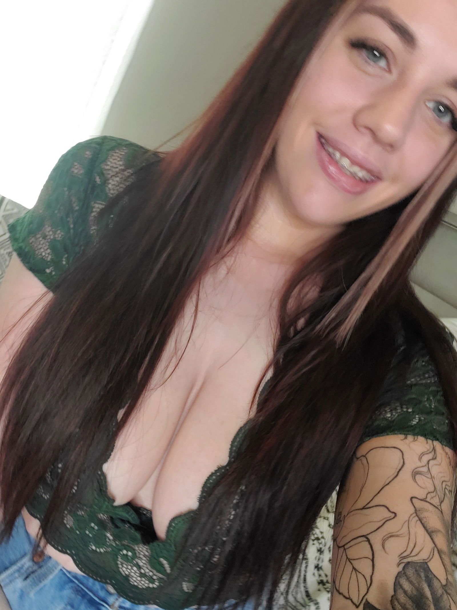 Brace face free's avatar