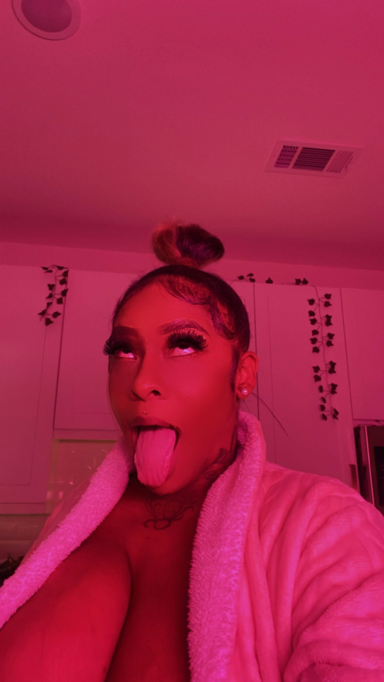 Busty Unicorn 🦄💦