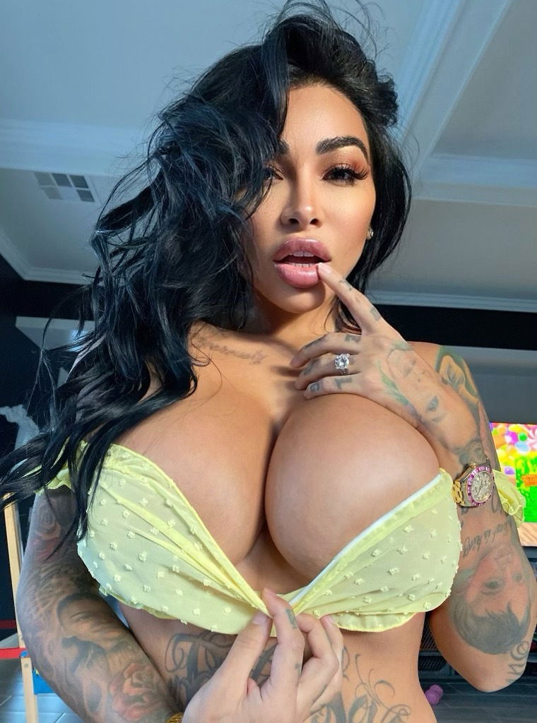 Brittanya🍑's avatar