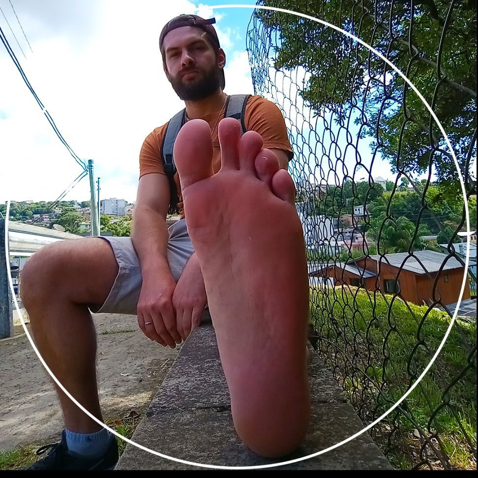 Bruno Big Feet Free!'s avatar