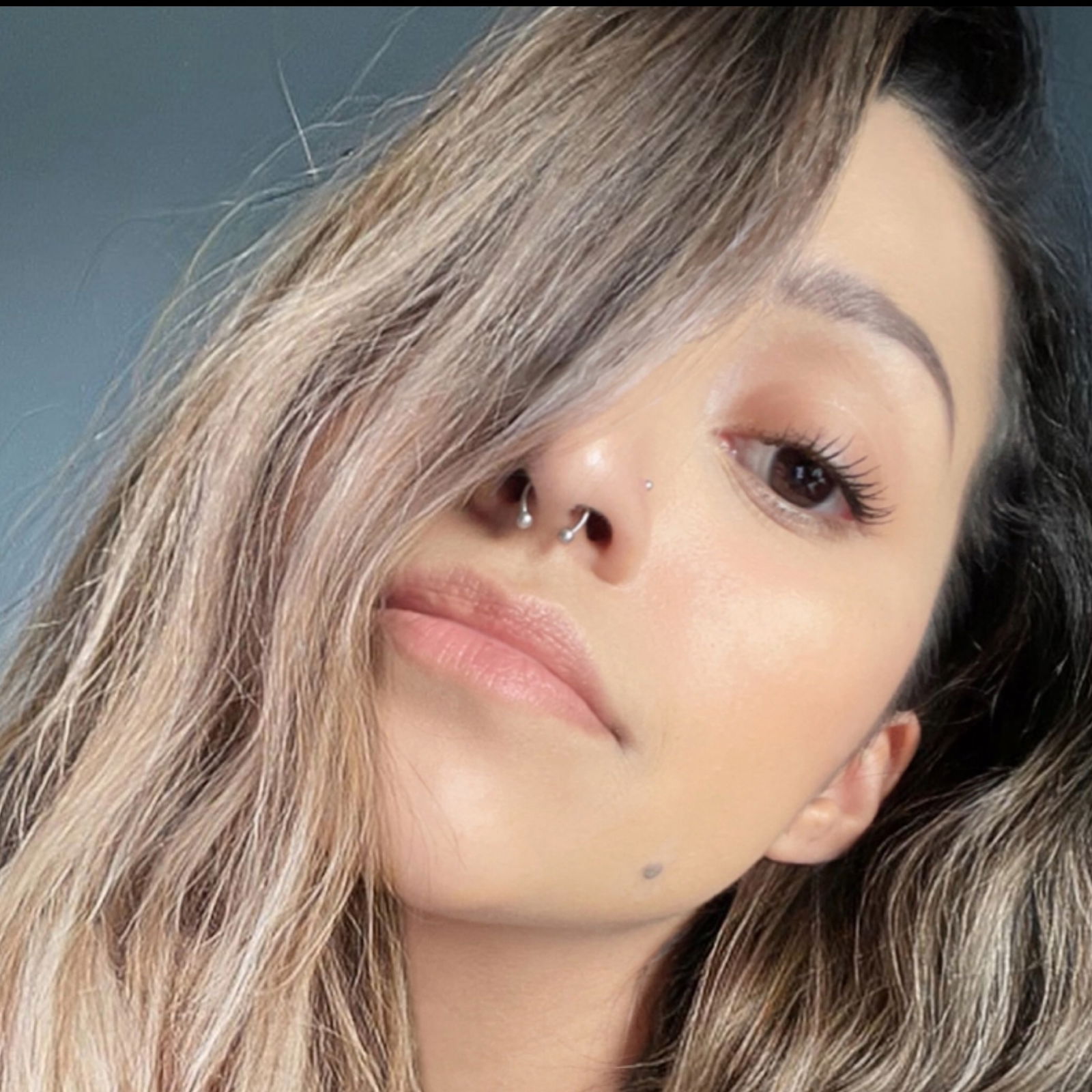 B Rose's avatar