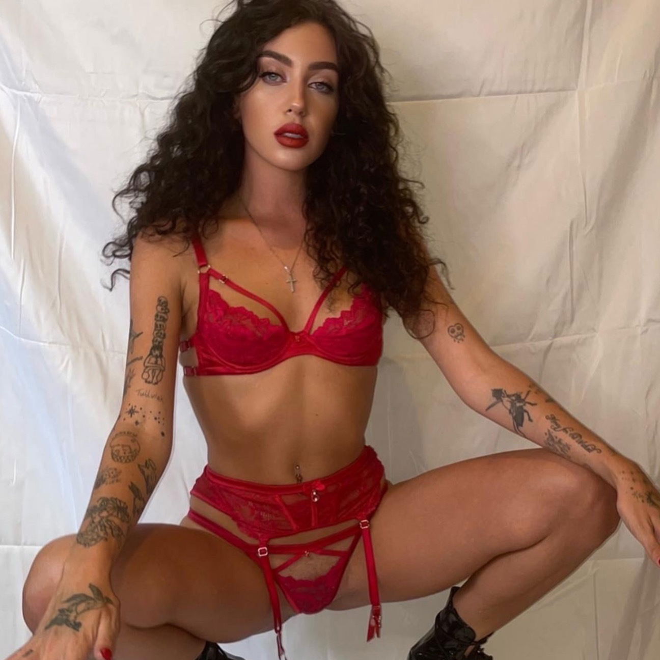 Bunny Mae's avatar