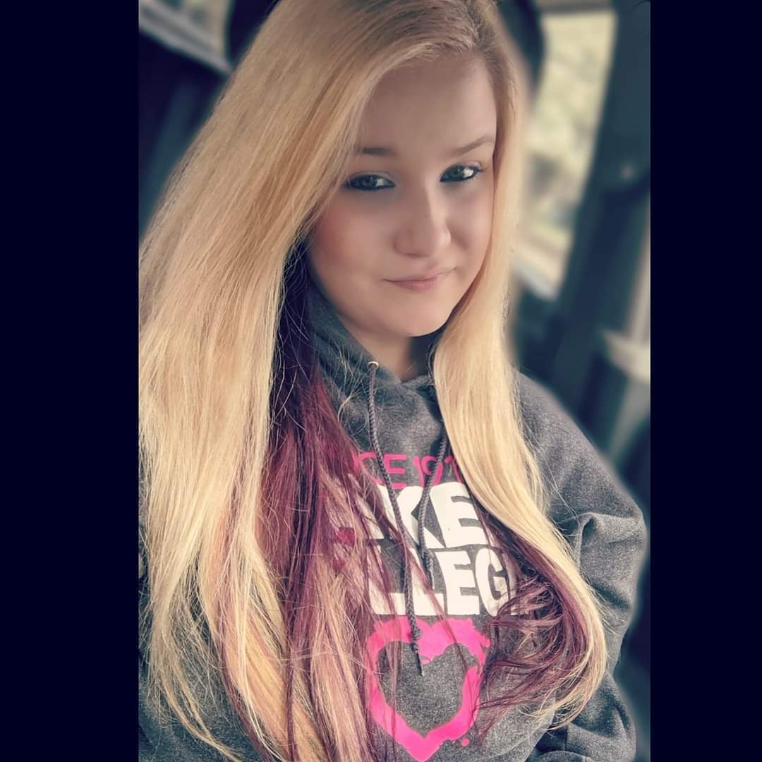 Busty Emma's avatar
