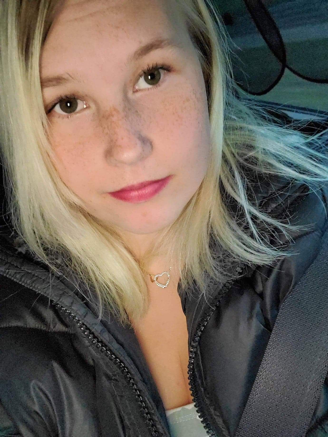 Christine's avatar