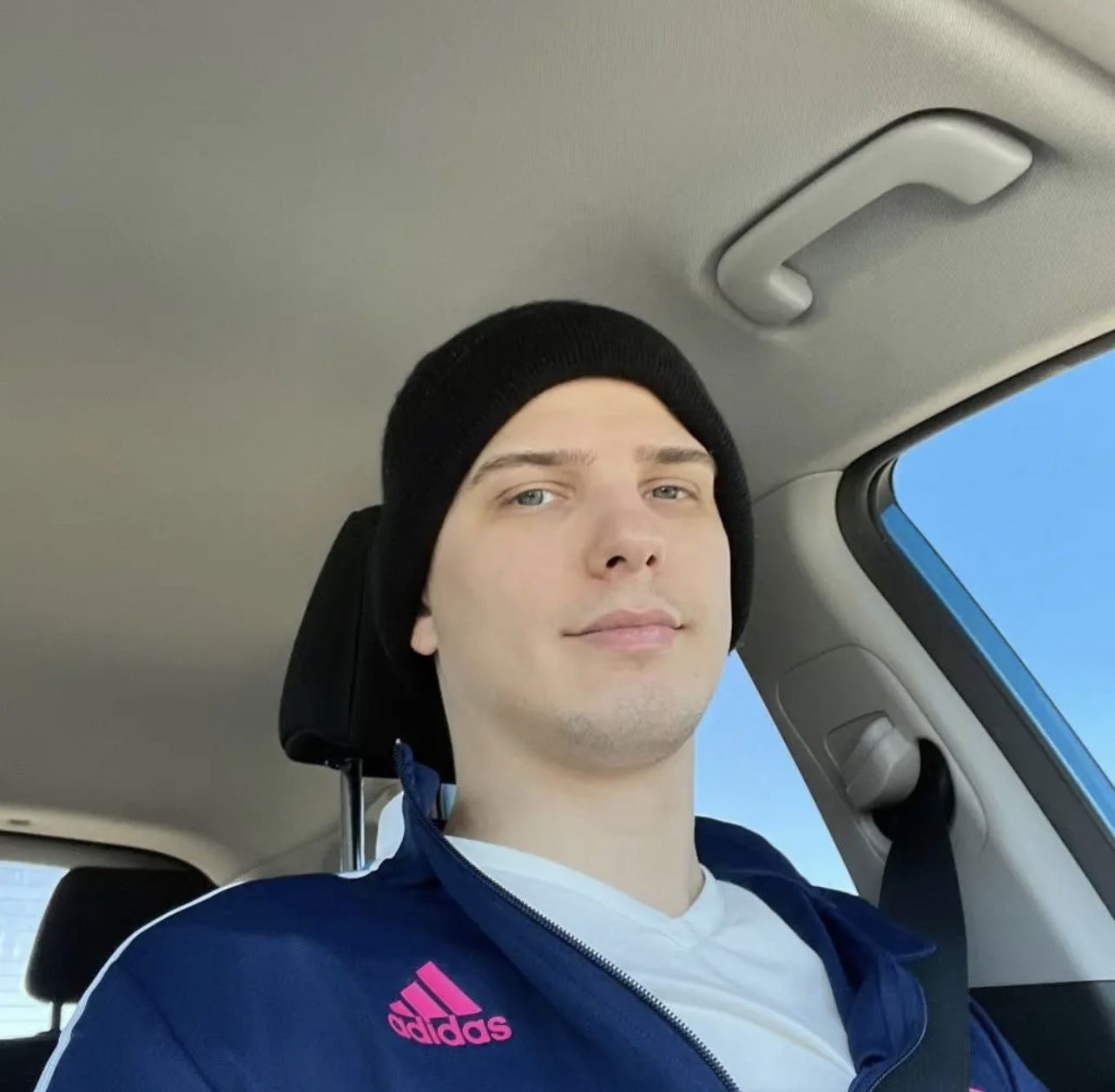 Cagedboy92's avatar