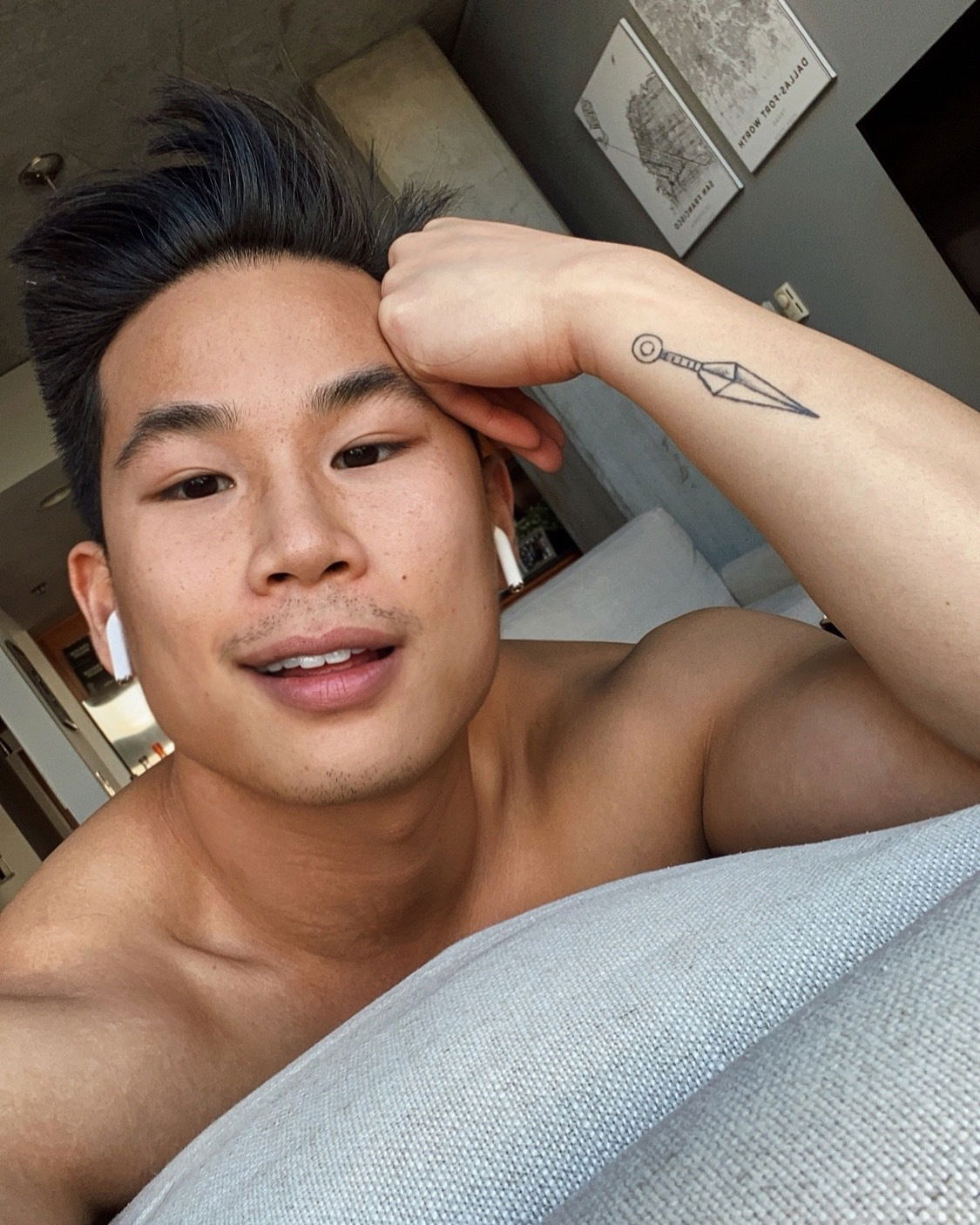 CagedBoyMax's avatar