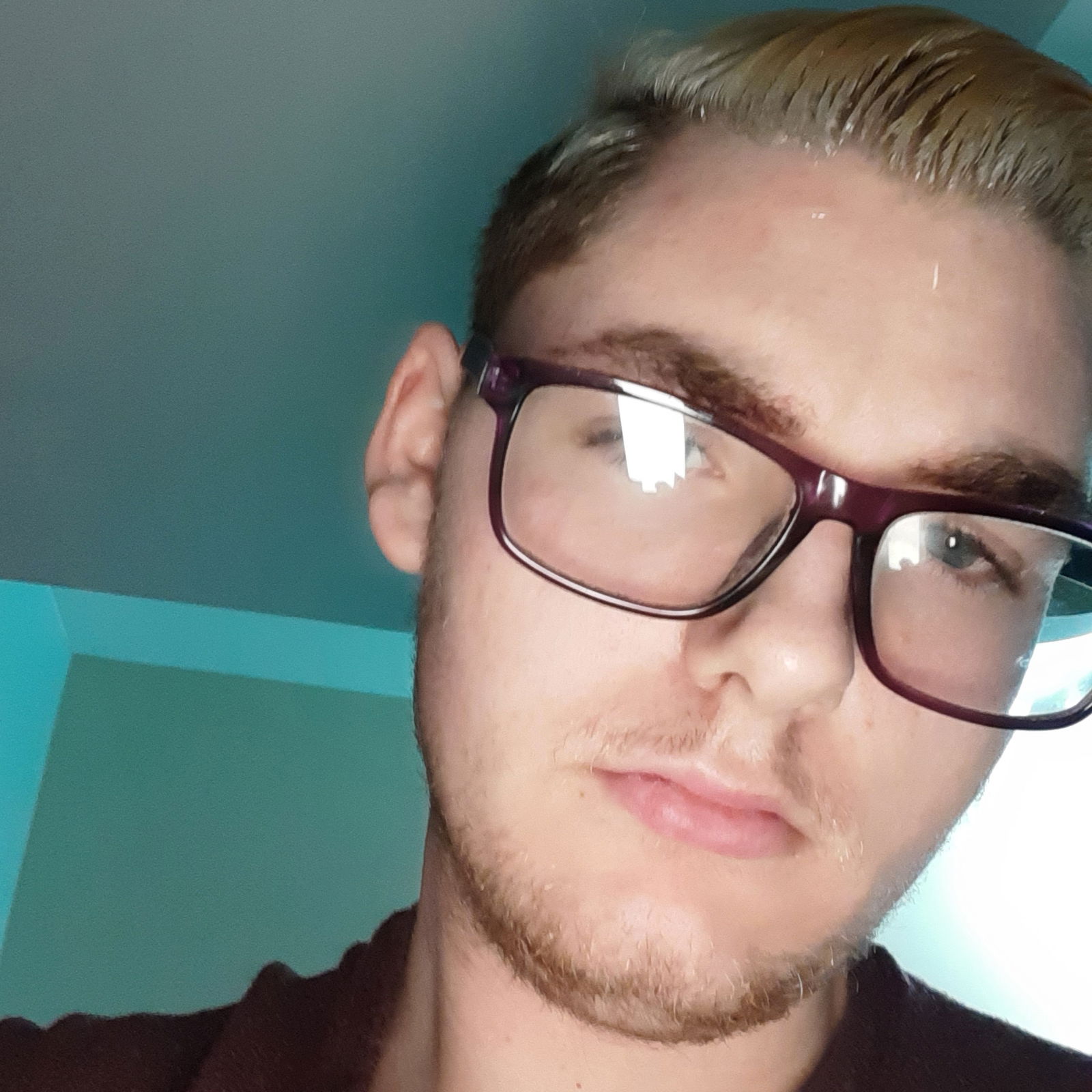 @caleb2000h's avatar
