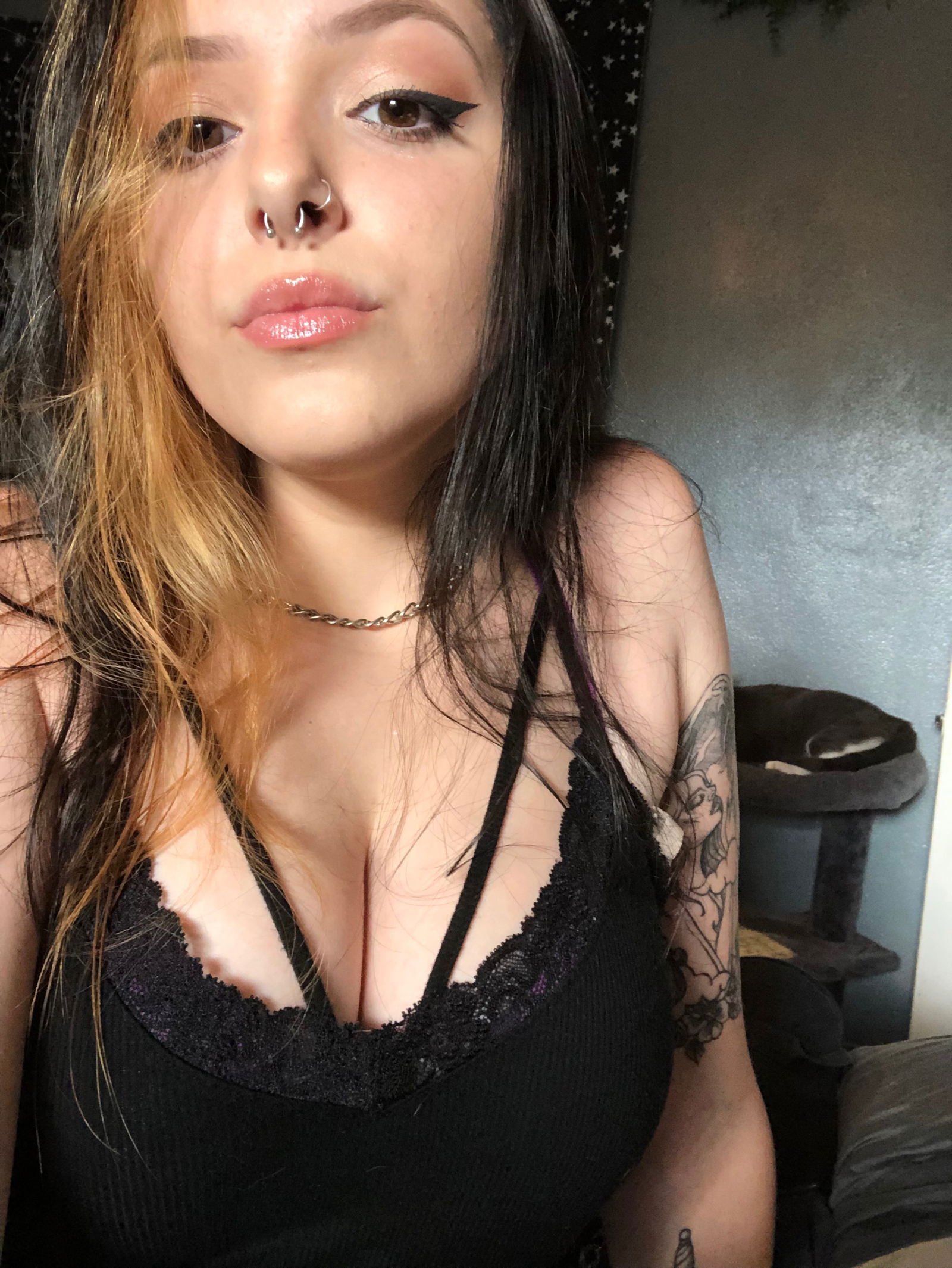 Calla Lily's avatar