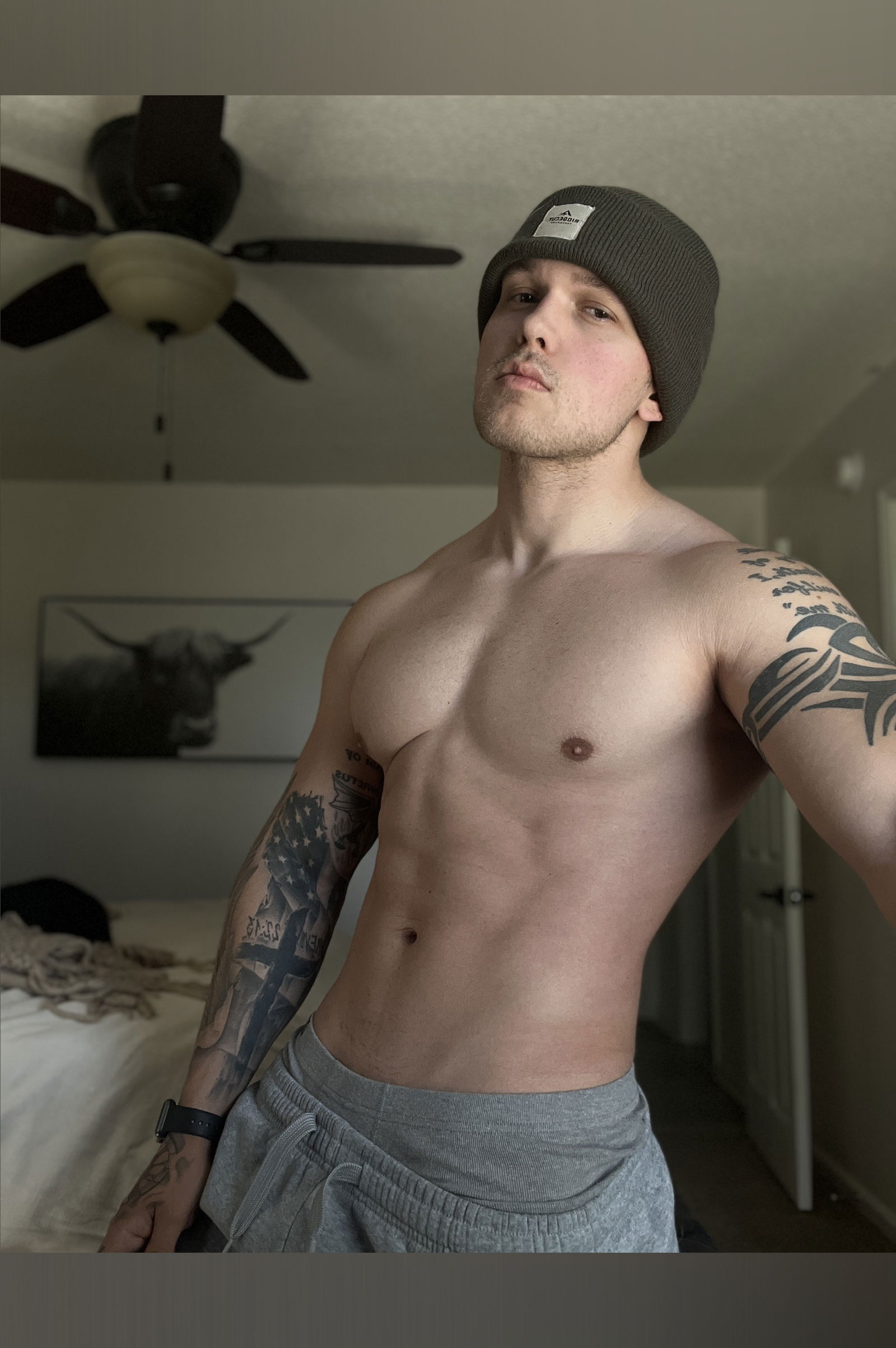 Cam