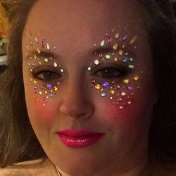 Tina's avatar