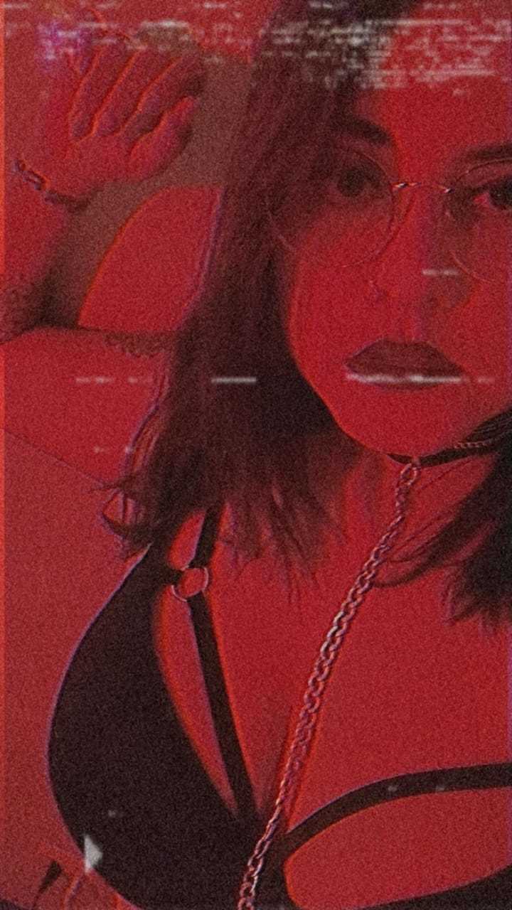 Cate Red's avatar