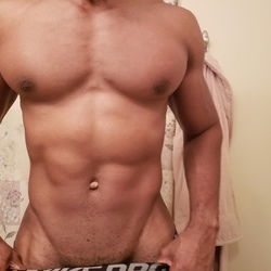 Charlotteshyguy's avatar