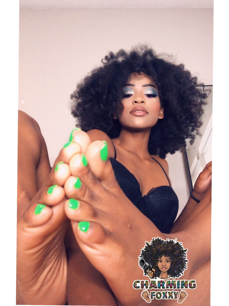 Charming Foxxy's avatar