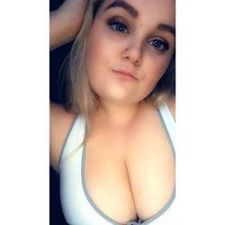 Chrissy's avatar