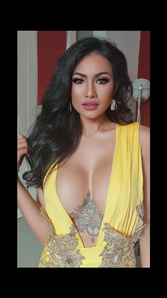 Christina Lisa's avatar