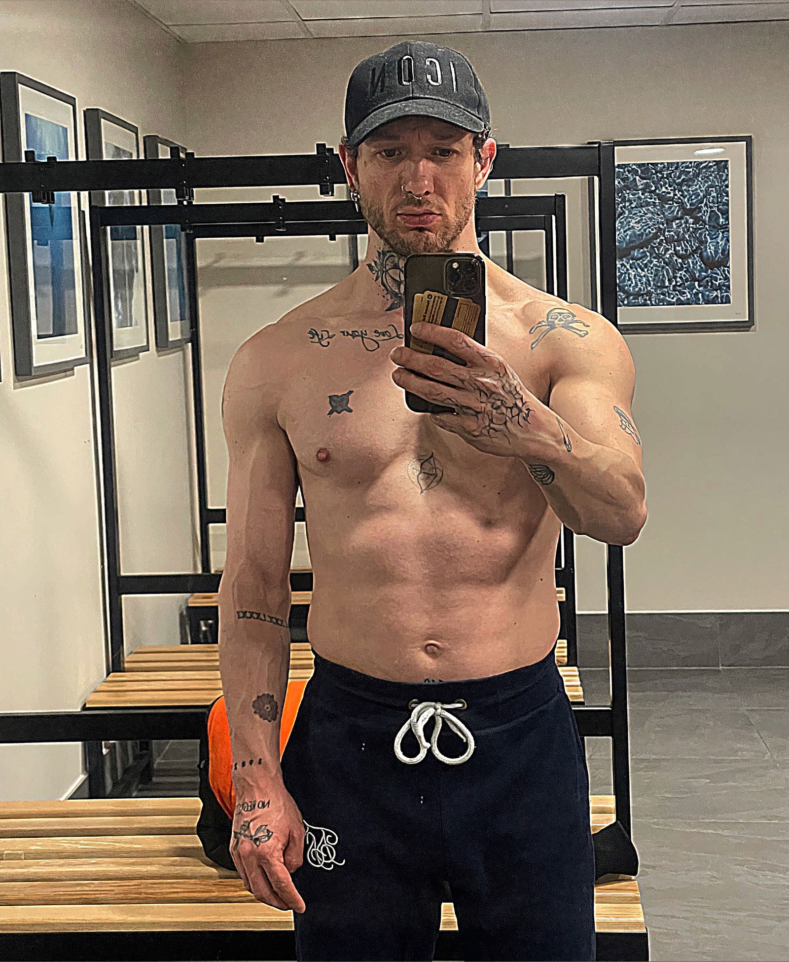 chris's avatar
