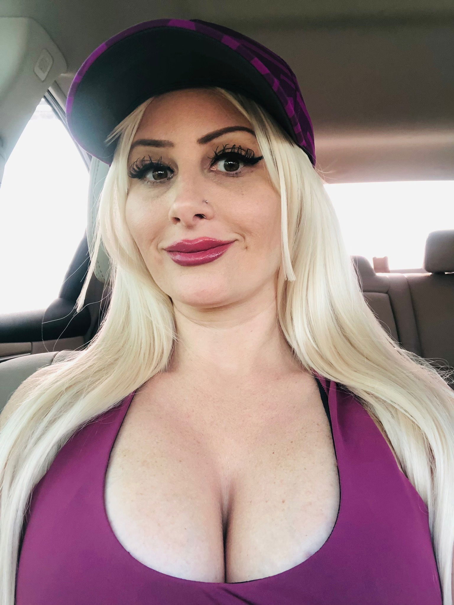 Chyna White 369's avatar