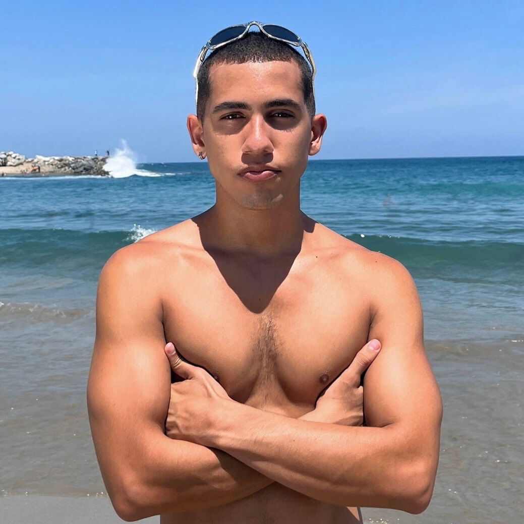 Ellery 🔥 Your Caribbean Boy 🍆