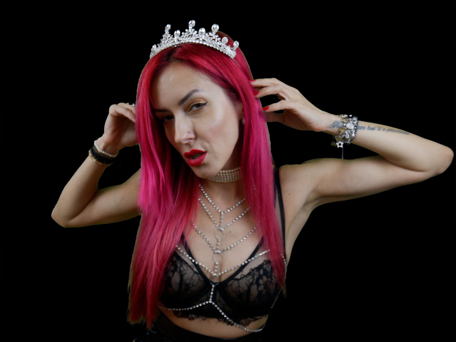 Goddess Clara Domme