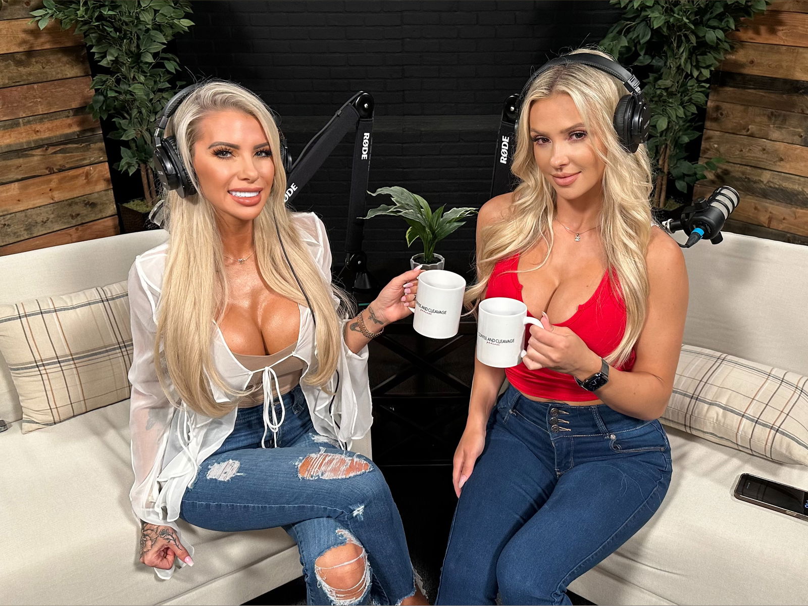 ☕️Coffee and Cleavage's avatar