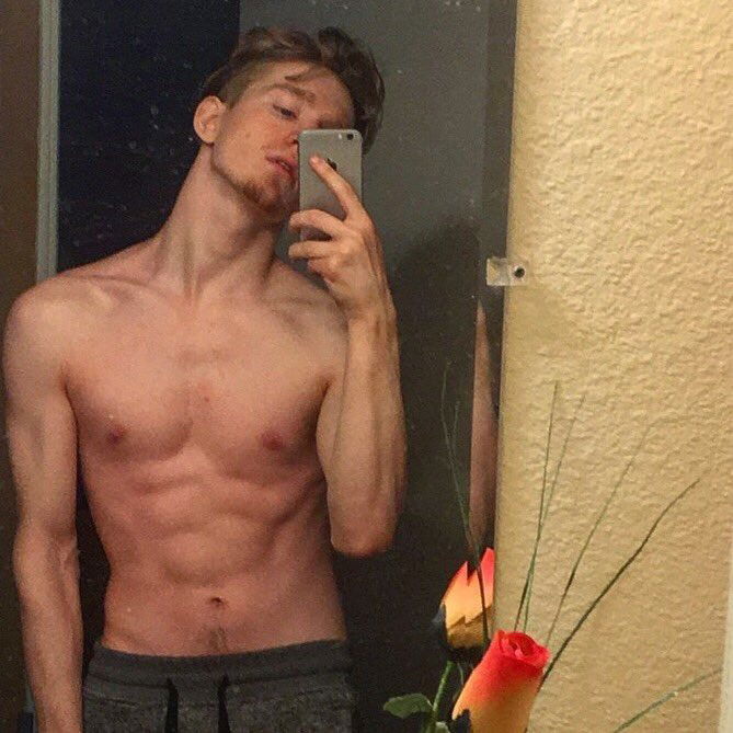 cole🌸's avatar