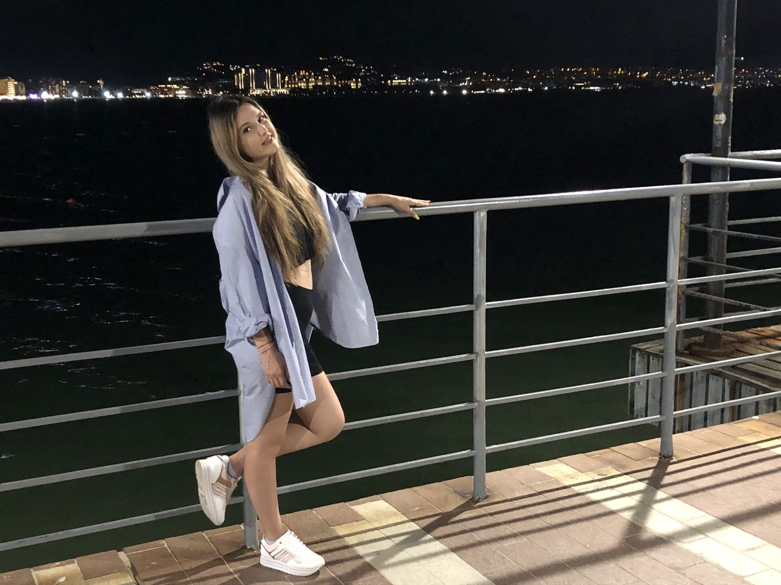 Girlsexyblondes's avatar