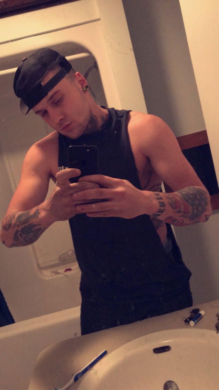 Aaron's avatar