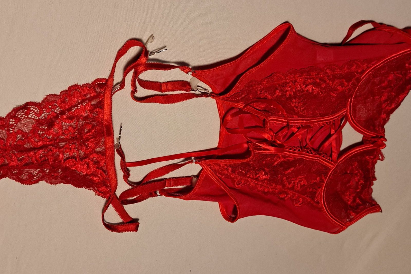 Crazy Facesitting Couple's avatar