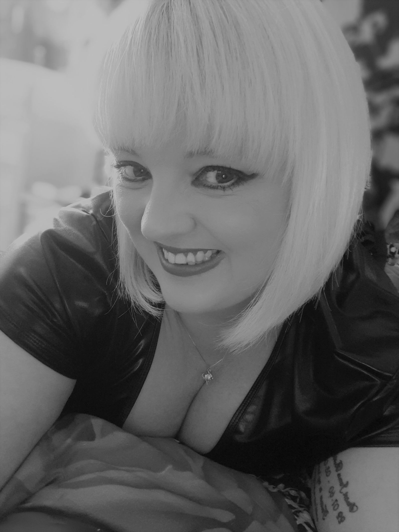 crystaltease's avatar