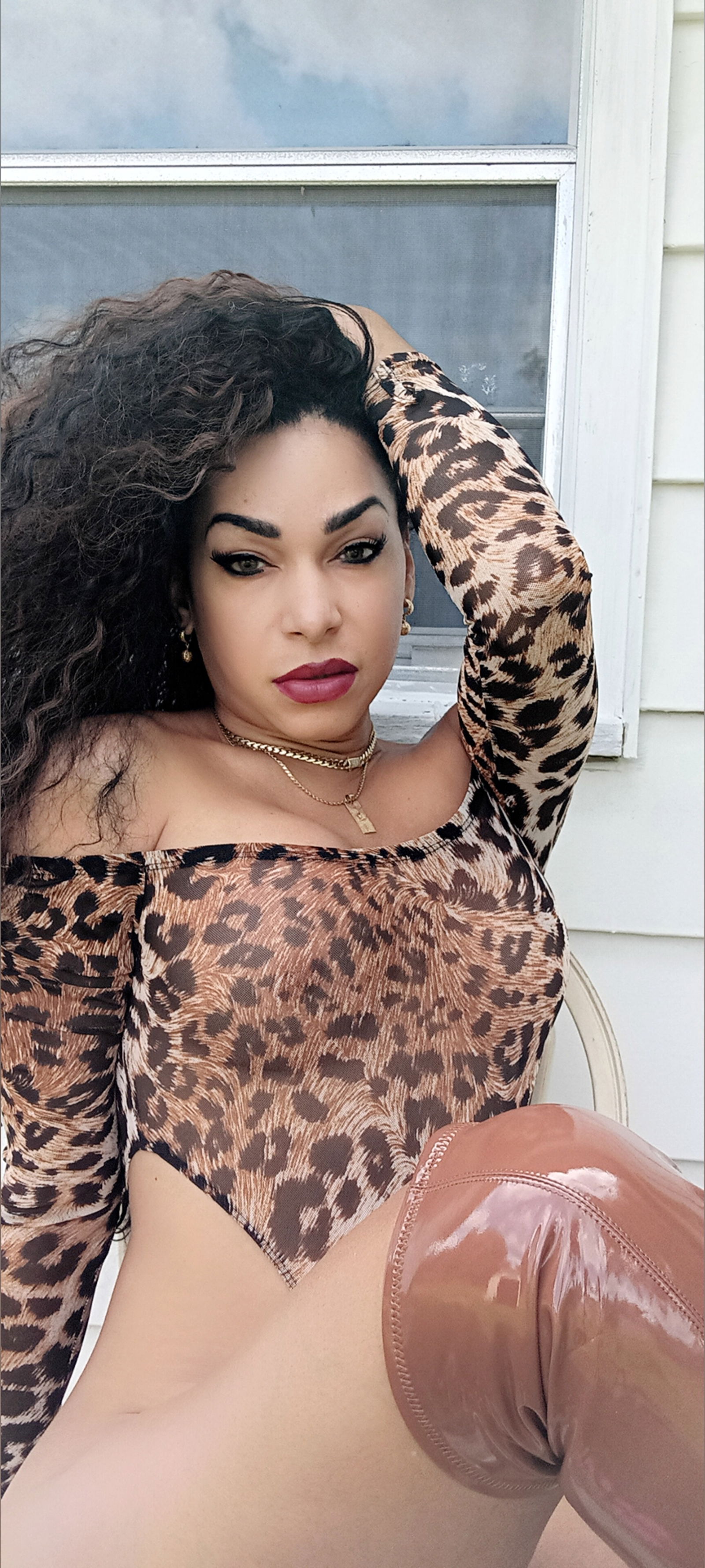 Cuban Queen Give It All To Me's avatar