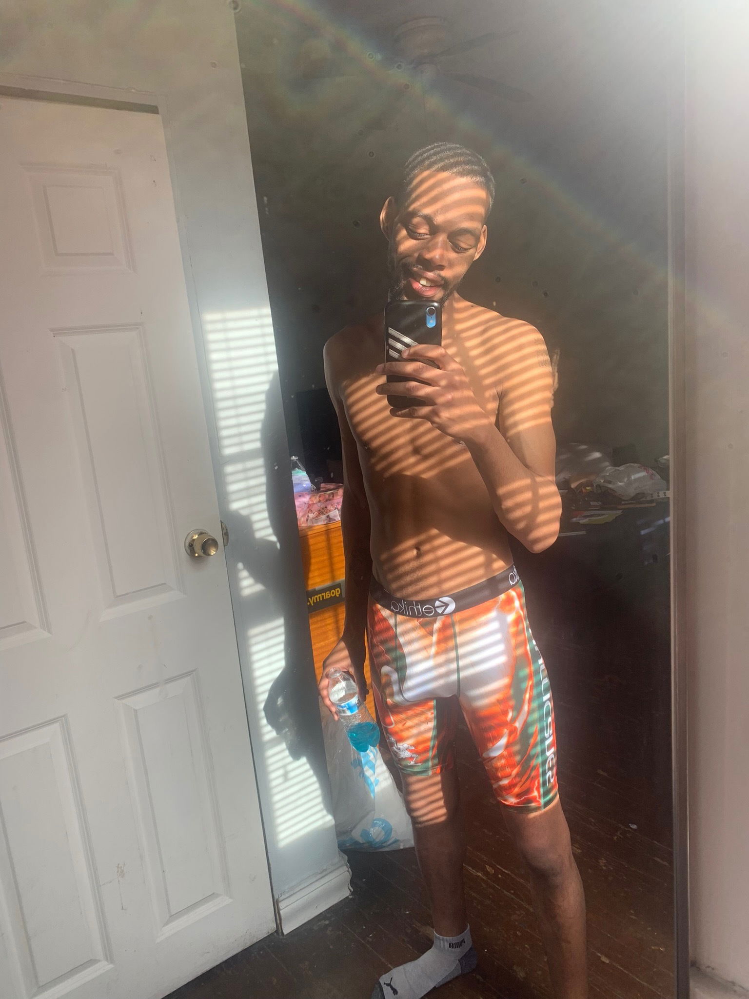 SkinnyCaptinHook's avatar