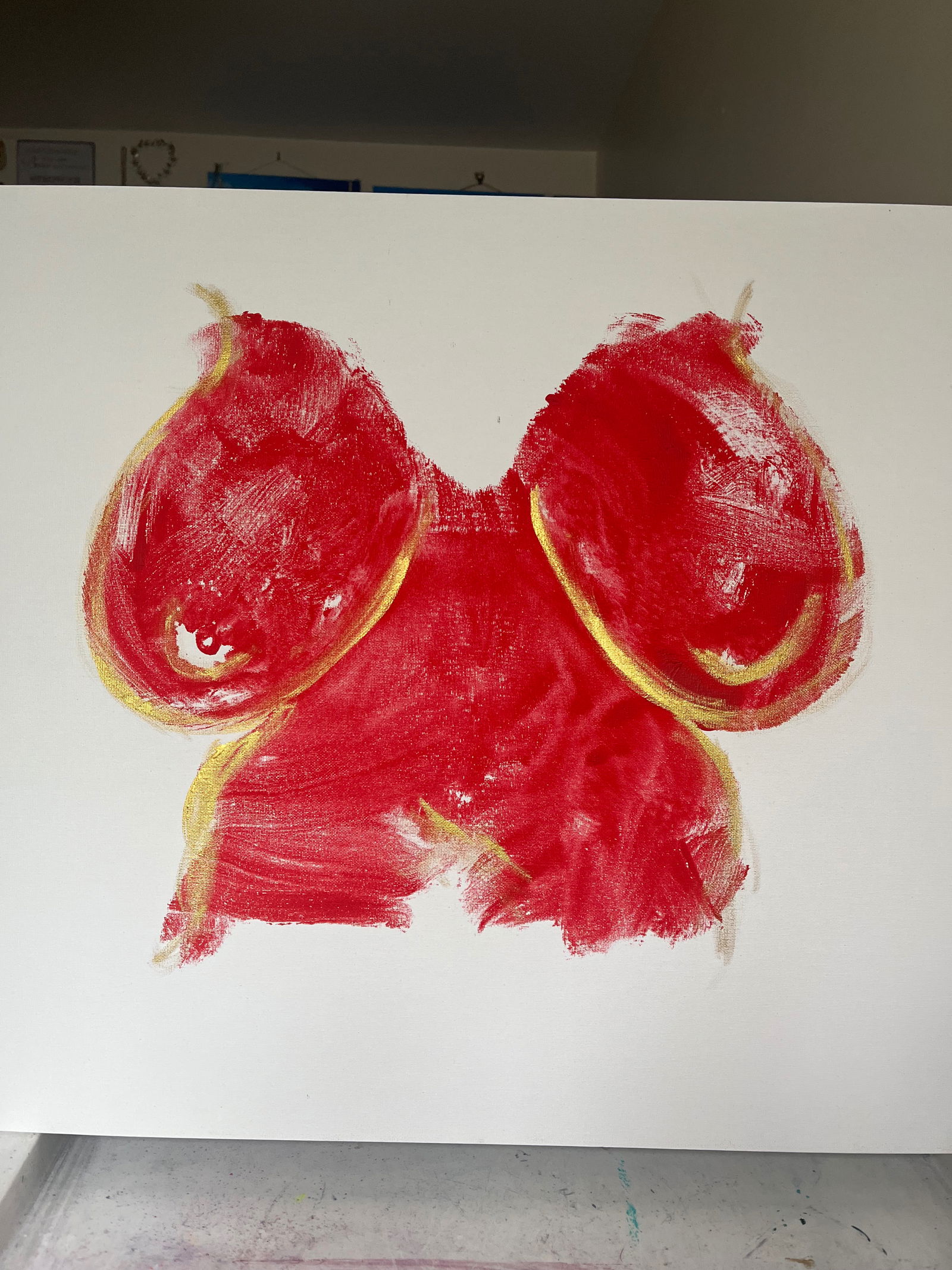 Curvy Canvas