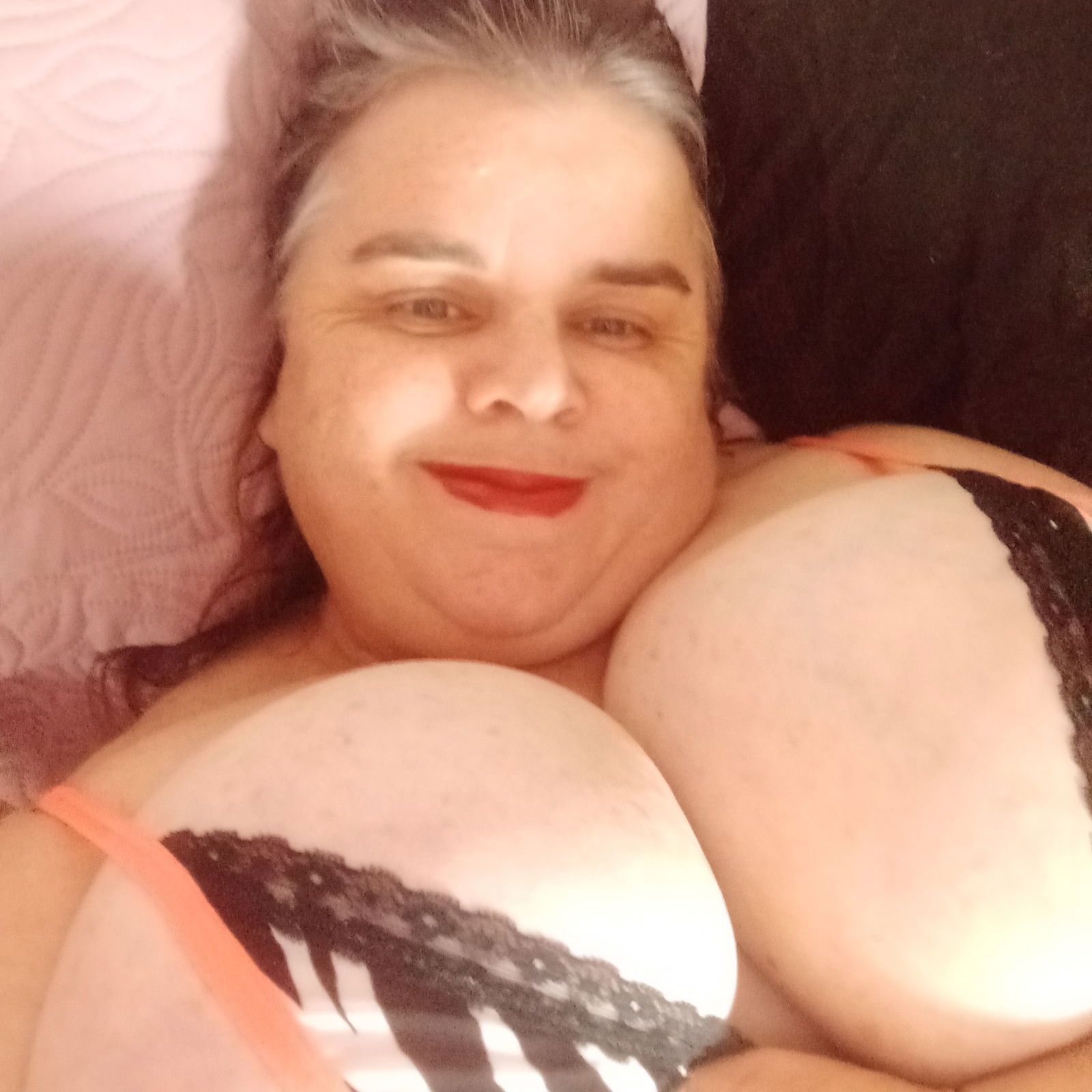 Fifi's avatar