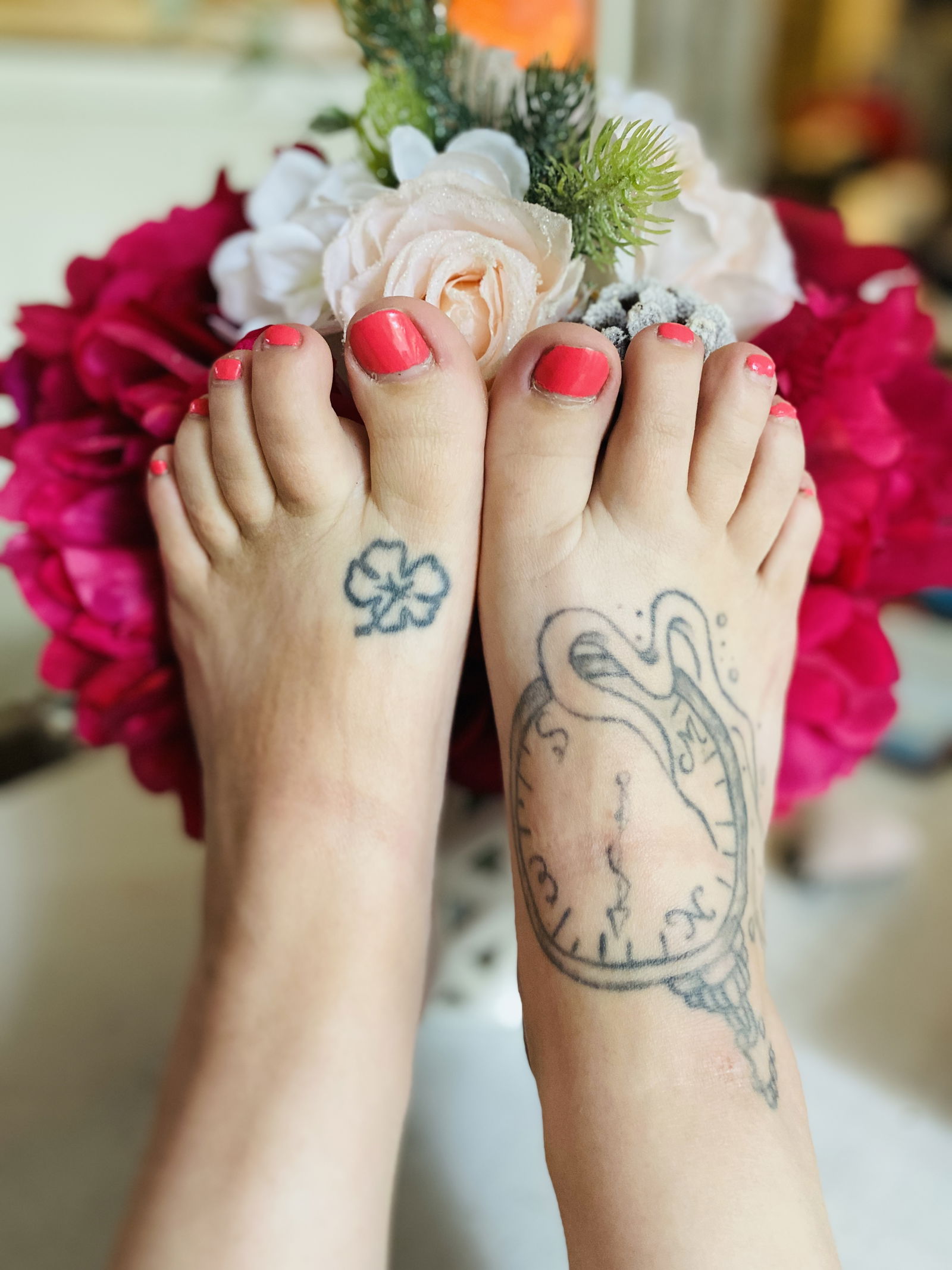 Dainty Foot Girl Fetish's avatar