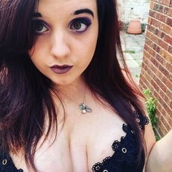 🔥little miss daisy dom 😈's avatar