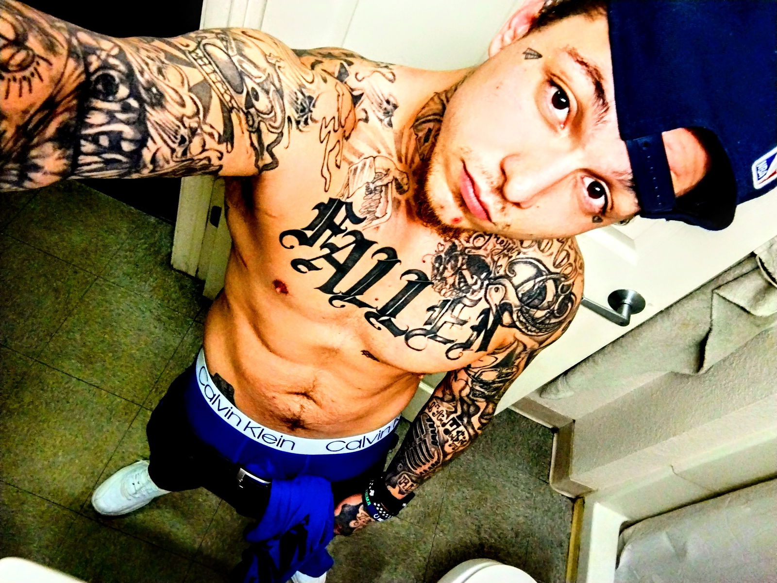 Dustin's avatar