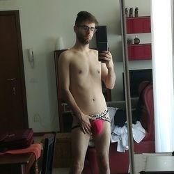 DanyTwentyOne's avatar