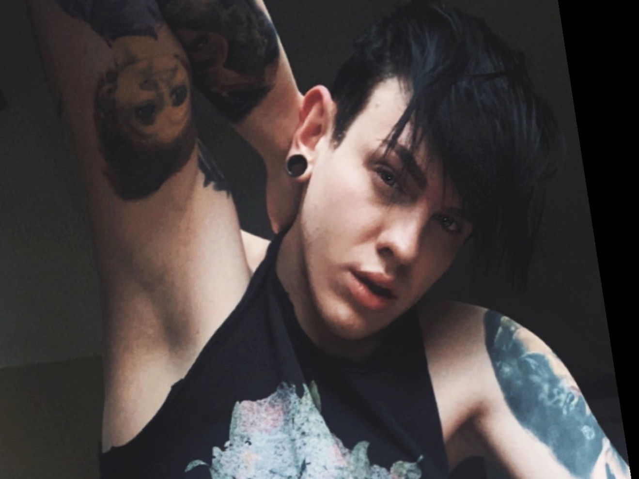Ryan Rose 🥀's avatar