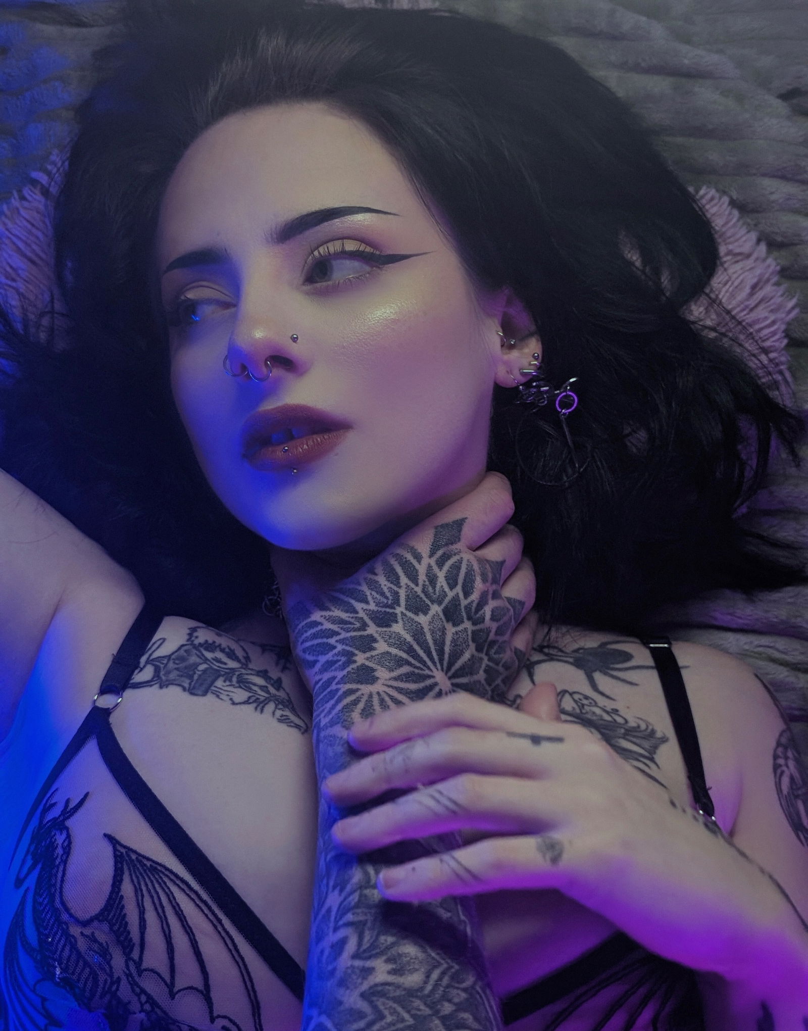 A little bit devlish✩*⋆'s avatar