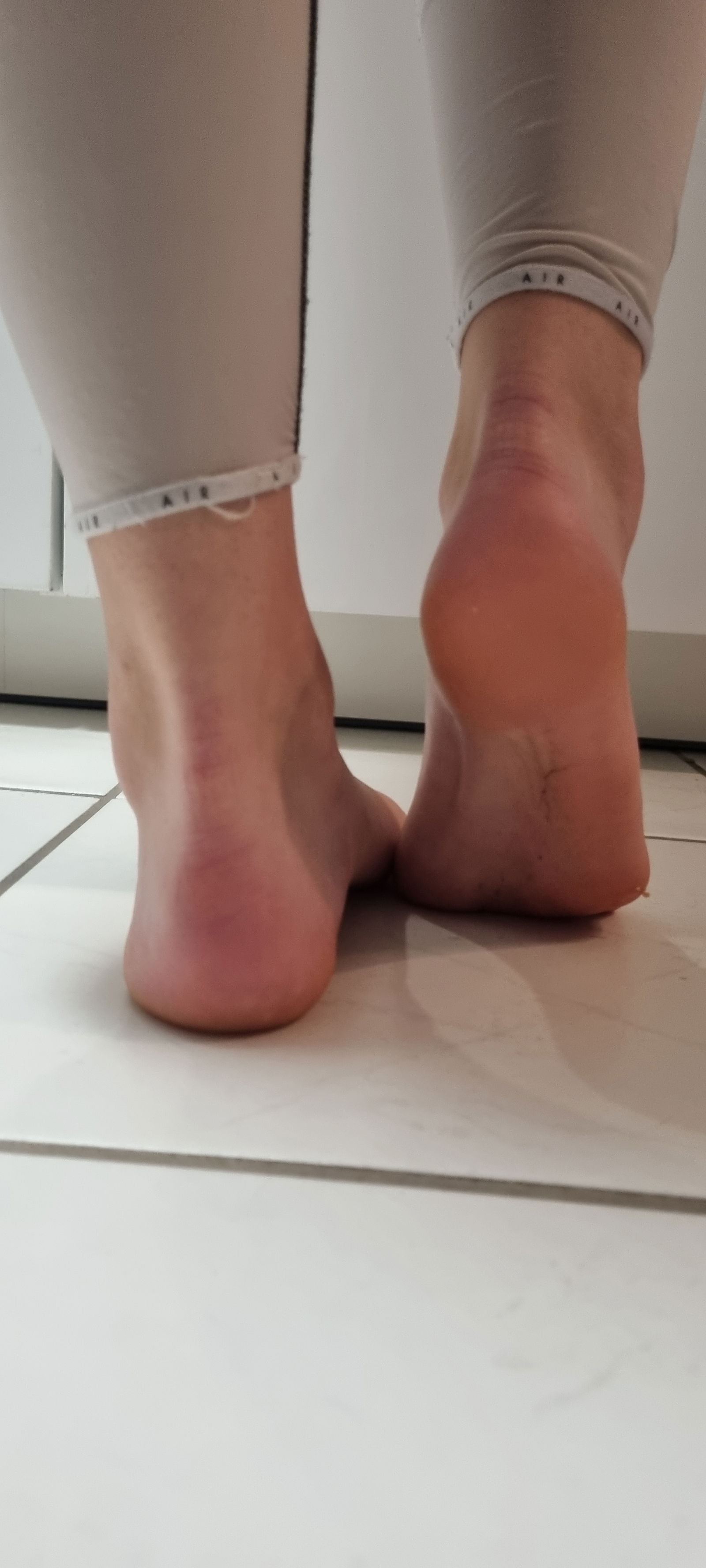 Deluxe.Feets's avatar