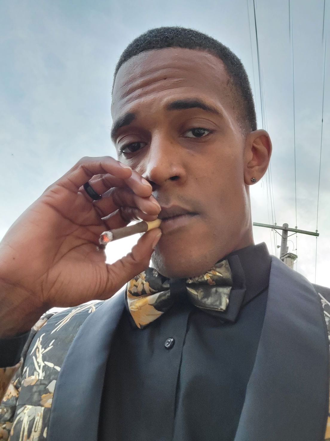 Derwin Black's avatar